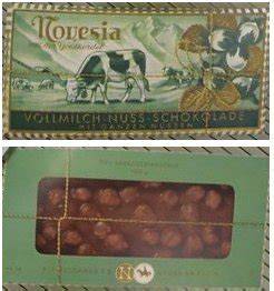 Verpackung der Novesia Fensternuß-Schokolade mit Sichtfenster