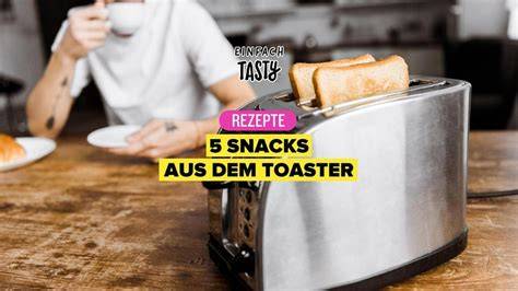 Verpackung und einzelne Eggo-Waffeln aus dem Toaster