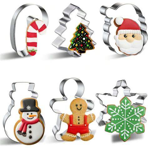 Verschiedene Ausstechformen: Mann, Frau, Kind, Weihnachtsbaum