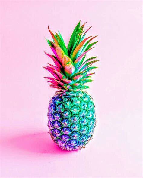 Verschiedene Blechkuchen-Varianten: Schoko, Regenbogen, Ananas