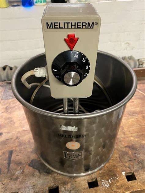 Verschiedene Geräte zur Honig-Verflüssigung: Wärmeschrank, Melitherm, Weckkessel
