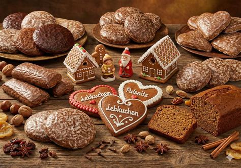 Verschiedene Lebkuchen-Spezialitäten auf Präsentationstablett