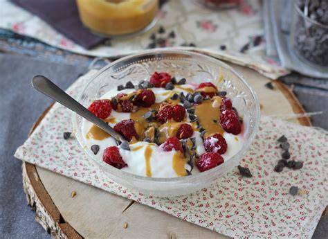 Verschiedene Mascarpone-Torten: mit Früchten, Schokolade und Nüssen