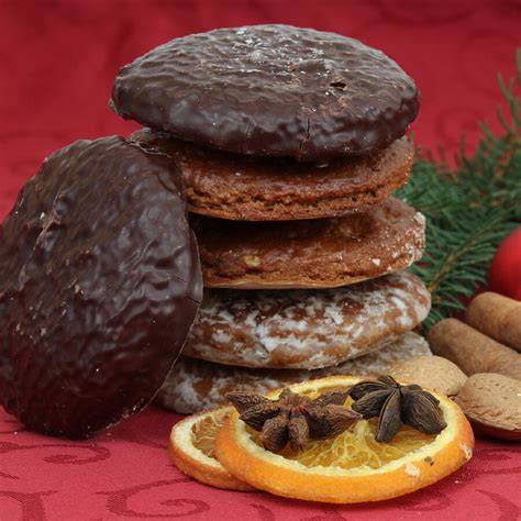 Verschiedene Nürnberger Lebkuchen in der Auslage