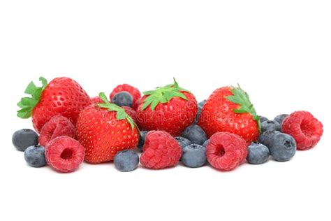 Verschiedene Obstbeläge: Erdbeeren, Himbeeren, Blaubeeren