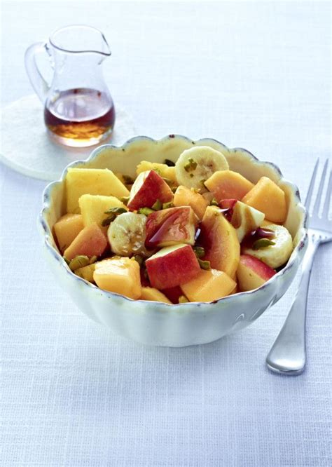 Verschiedene Rezeptideen mit Pomelo, Obstsalat und herzhafte Speise
