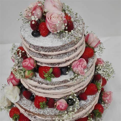 Verschiedene Schokoladenteige und Füllungen für Hochzeitstorten