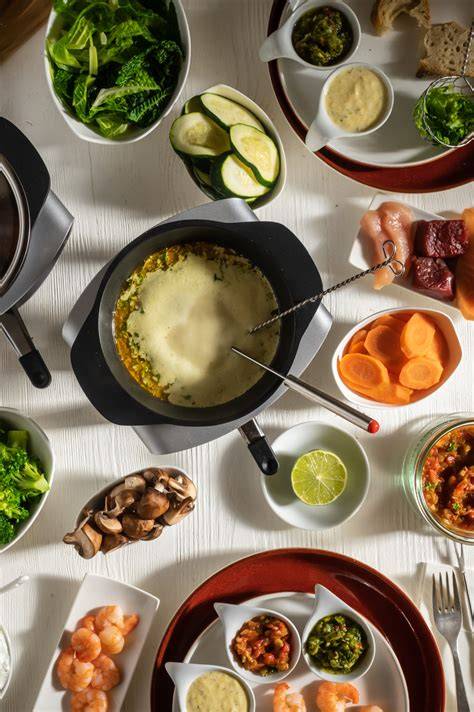 Verschiedene Schokoladentropfen für Fondue und Backen
