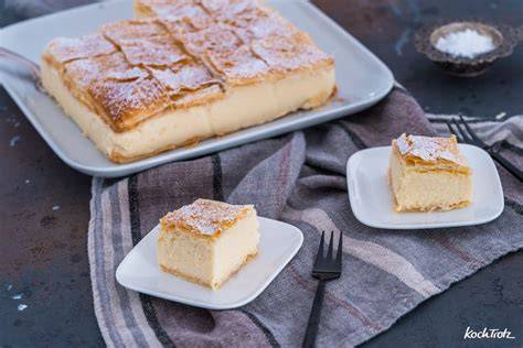 Verschiedene Varianten der Krempita (vegan, glutenfrei)