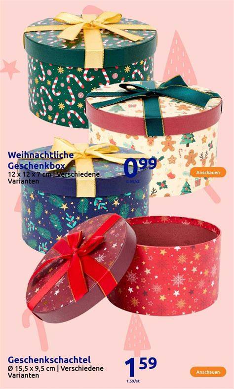 Verschiedene weihnachtliche Lebkuchenformen und -varianten