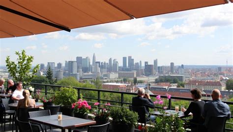 Viba Café mit Blick auf Park und Spielplatz