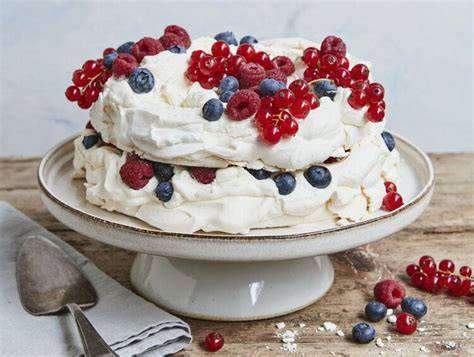 Vielfältige Backkreationen: Torten, Cookies, Pavlova