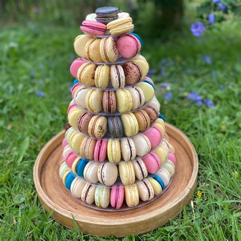 Vielfältige Tortendesigns und handgemachte Pâtisserie