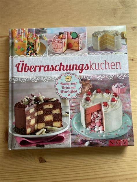 Vielfalt an Kuchen- und Tortenrezepten in einem Backbuch
