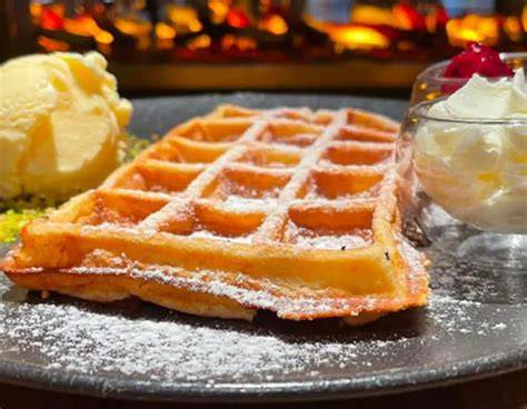 Vielfalt an Waffeln und Kumpir - kulinarische Highlights