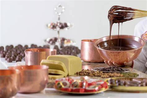 Vielfalt der Angebote: Marzipan, Pralinen und Spezialitäten von Mest