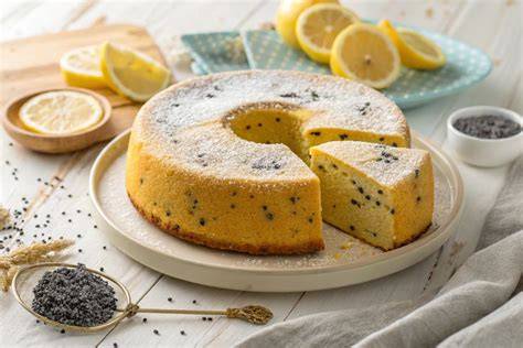 Vielfalt der Mousse-Varianten mit Mohn, Zitrone oder Fruchttopping