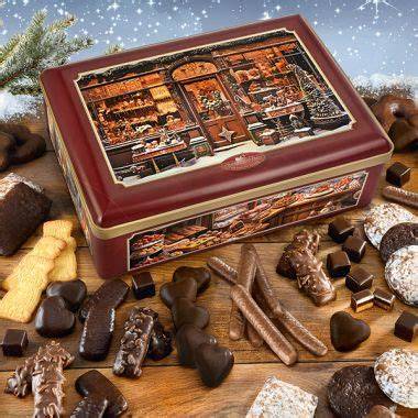 Vielfalt des Schmidt-Sortiments: Dosen, Truhen und weihnachtliche Motive