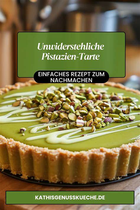 Vielzahl an Gebäcken und Torten mit Pistazienpaste als Basis