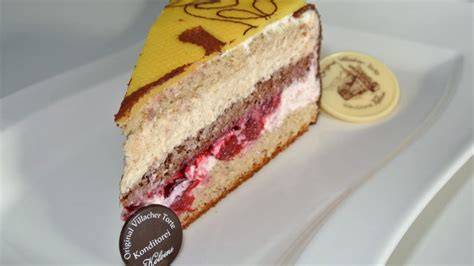 Villacher Torte mit Stadtwappen