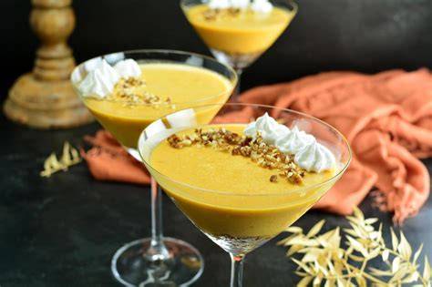 Vla im Glas: cremiger niederländischer Pudding