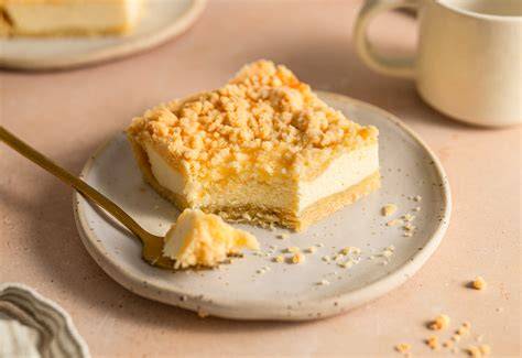 Wölkchenkuchen mit Streuseln auf Backblech