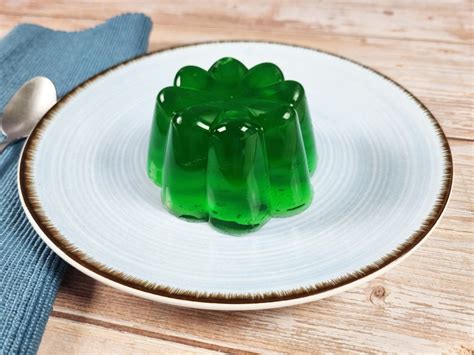 Wackelpudding Waldmeister als Party-Highlight