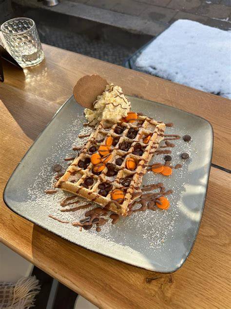 Waffel Dream Café Interieur und Waffelkreation