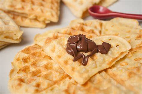 Waffel mit Schokolade auf Teller