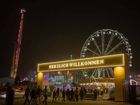 Waffel-Trailer auf einem Festplatz