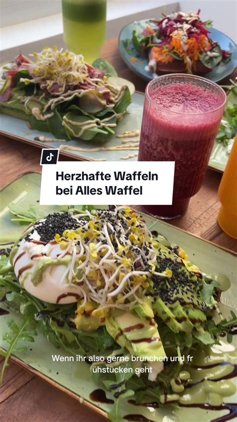 Waffelbürger und herzhafte Waffelkreationen