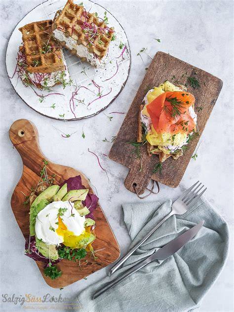 Waffelvarianten herzhaft und süß belegt