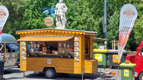 Waffle Berger’s Shop Food-Truck mit frischen Waffeln