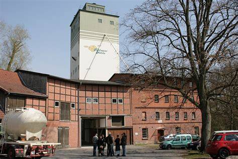 Wassermühle Bohlsen und regionale Felder