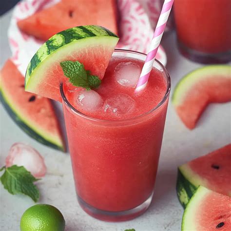 Wassermelonen-Slush im Krug