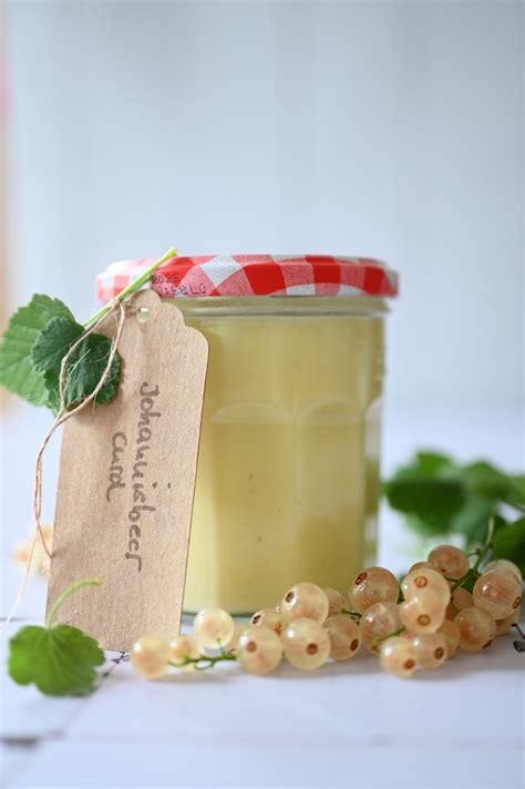 Weiße Johannisbeeren und Schokolade als Marmeladenzutaten