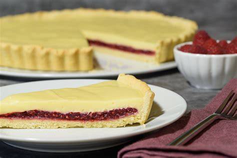 Weiße Schokoladen-Tarte mit Himbeeren
