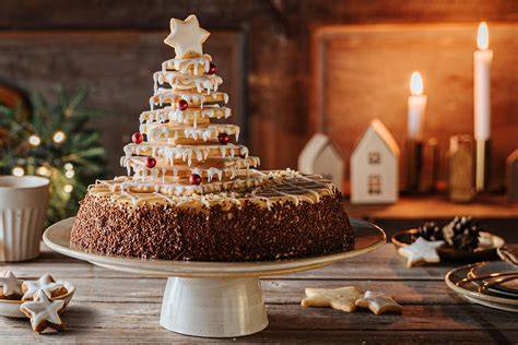Weihnachtliche Lebkuchenhaus-Landschaft mit Bäumen und Weg