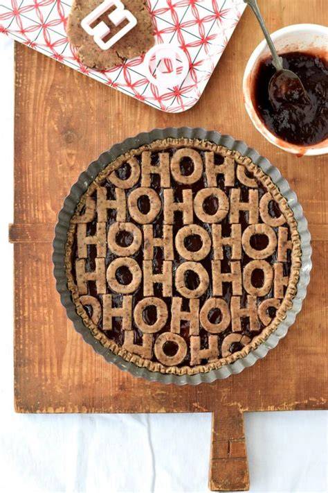 Weihnachtliche Linzer Torte mit HO HO HO Buchstaben