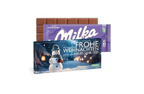 Weihnachtliche PoS-Deko und Milka Produktpräsenz im Handel