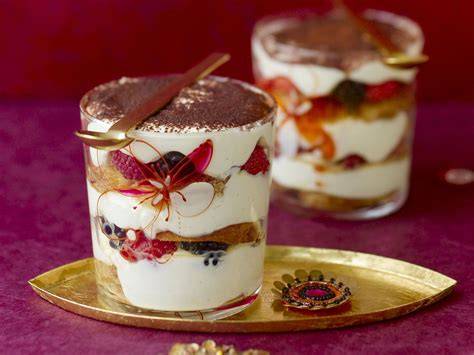 Weihnachtliches Tiramisu mit Cranberry-Soße