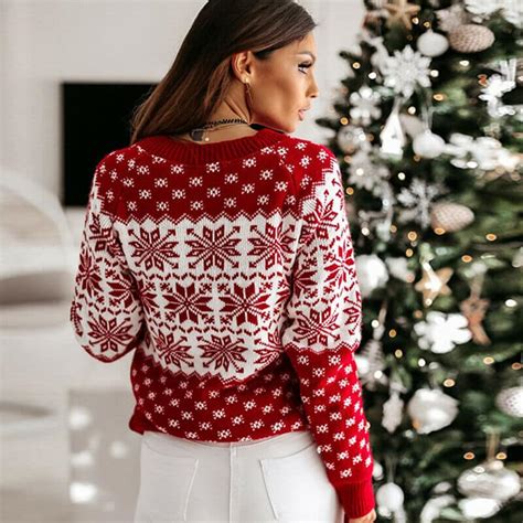 Weihnachtspullover mit Norweger- und Lebkuchenmotiven
