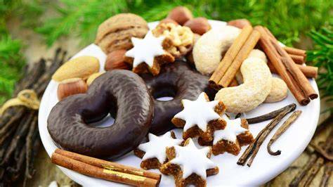 Weihnachtsteller mit Lebkuchen und empfohlenen Alternativen für Gichtpatienten