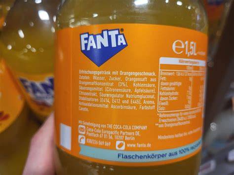 Werbeauszüge und Sortenübersicht von Fanta