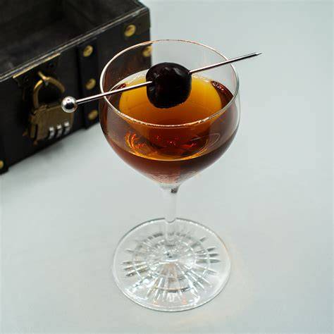 Whiskypraline mit rauchigem Single Malt als Bühnenbild