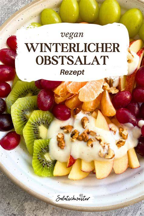 Winterliche Früchte und Nüsse für Obstsalat