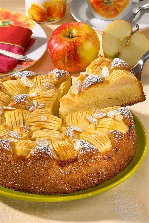 Wunderkuchen: Flüssiger Rührteig in Springform, mehrfach Aromavarianten möglich