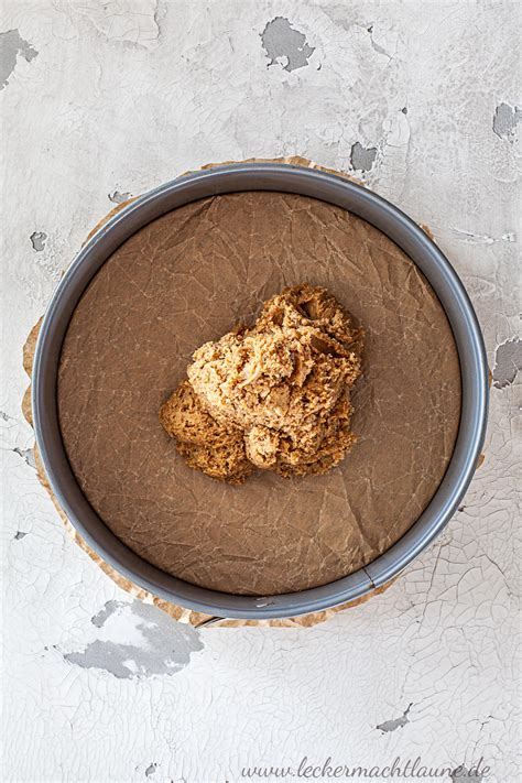 Yacon Süßkartoffel Kuchen frisch aus dem Ofen