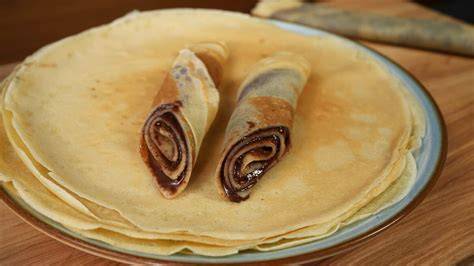 Zartbitter Schoko-Aufstrich auf Pfannkuchen