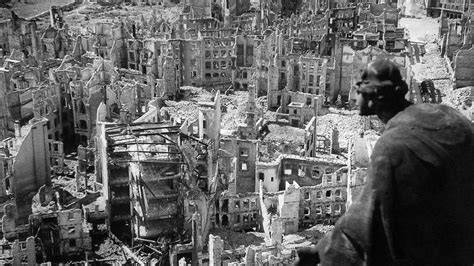 Zerstörungen des Lebkuchen-Schmidt-Werks nach dem Zweiten Weltkrieg